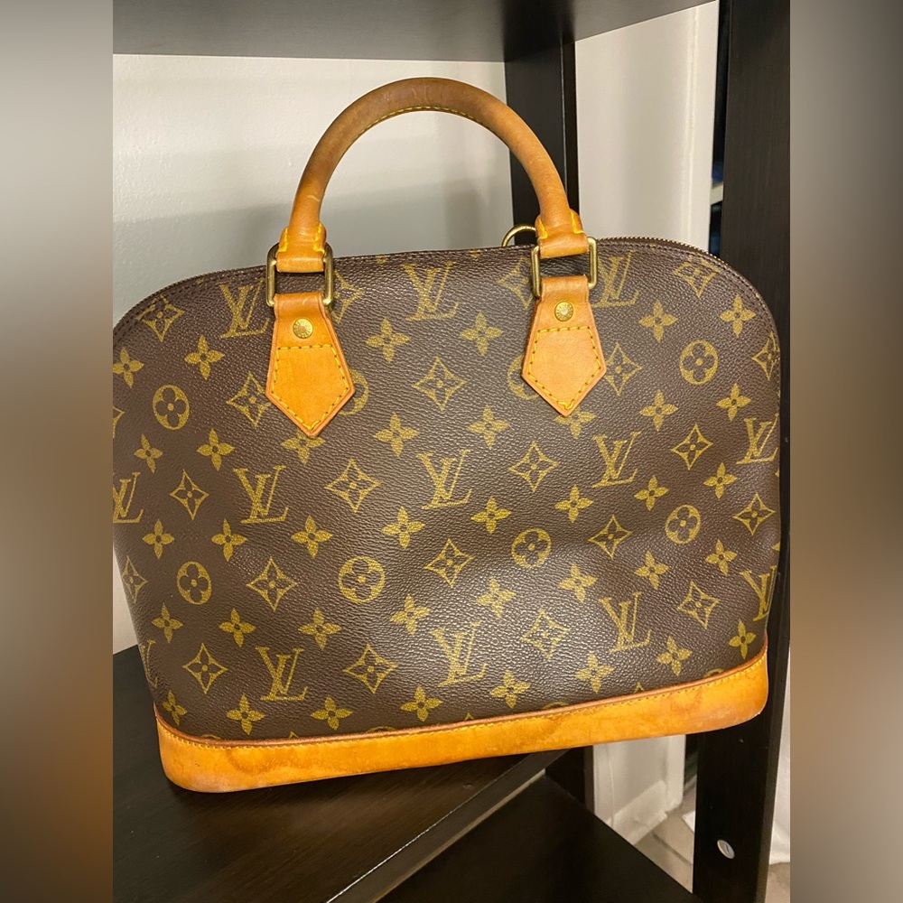 Authentic Louis Vuitton Monogram Alma